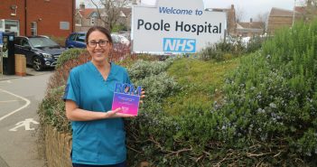 Poole Hospital midwife wins award